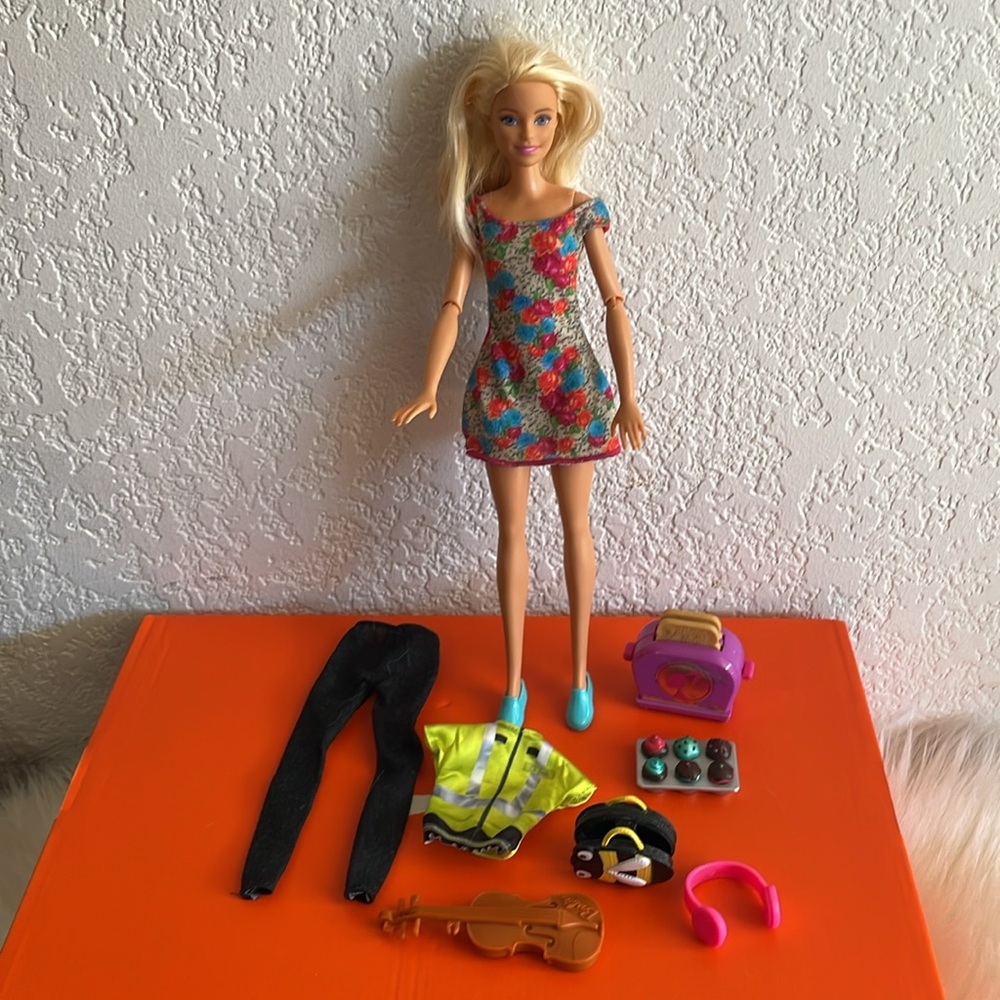 BARBIE Doll Clothes & Accessories- bundle